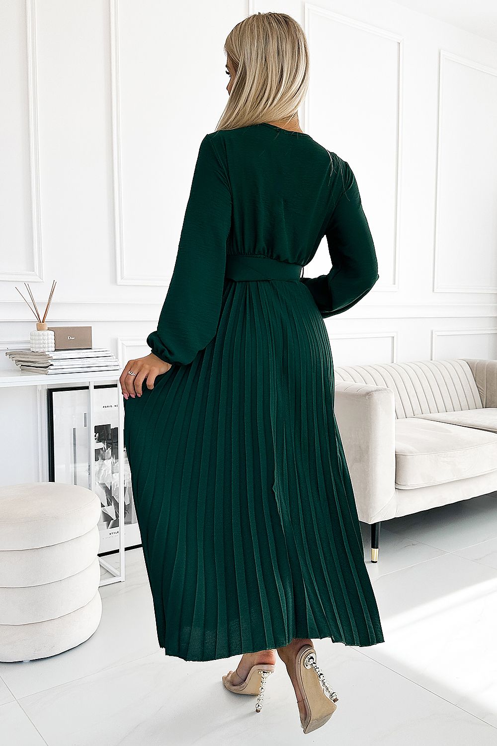 Robe de cocktail model 188116 Numoco