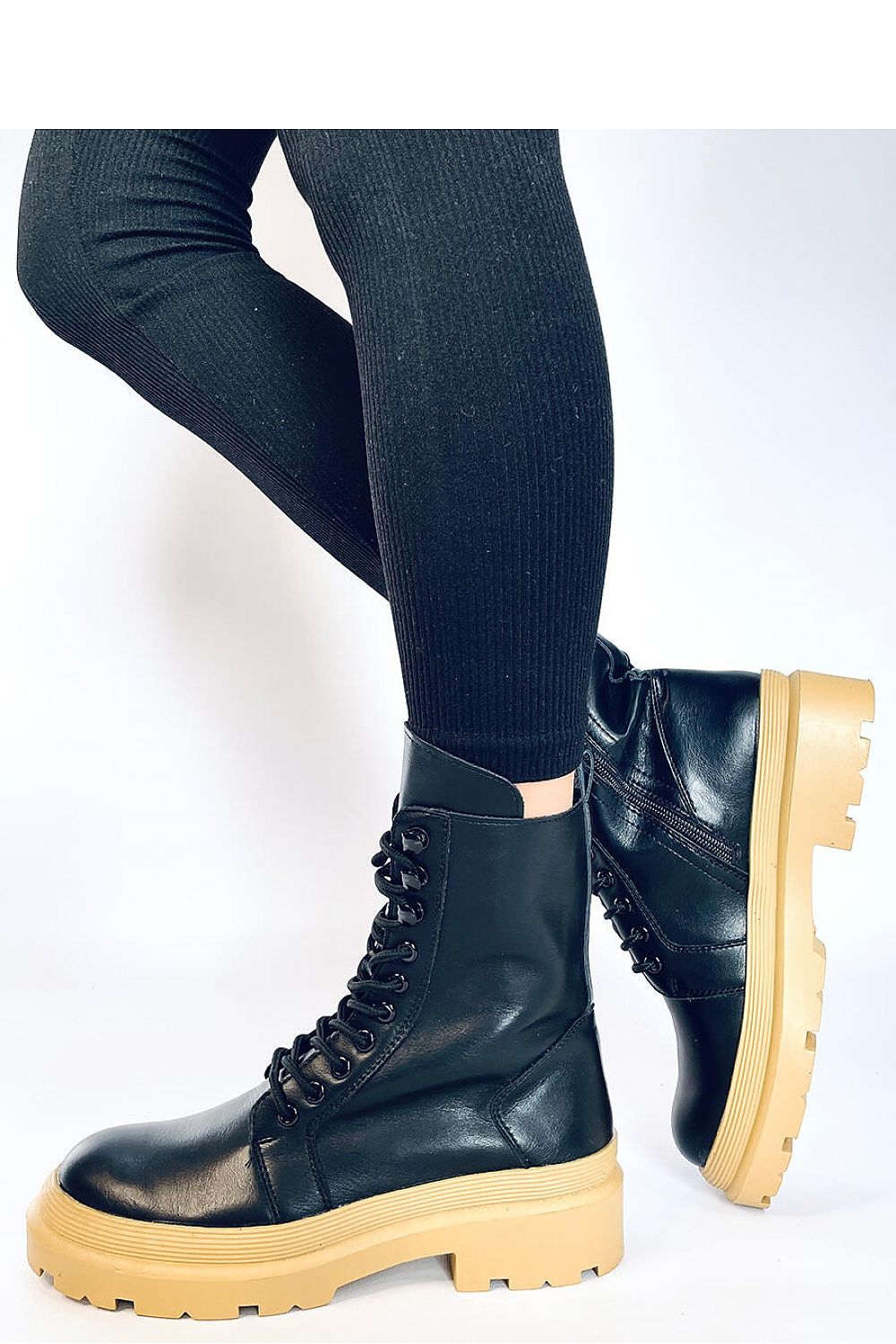 Bottes model 189558 Inello
