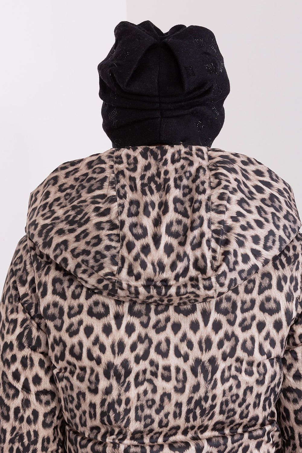 Bonnet model 189911 AT