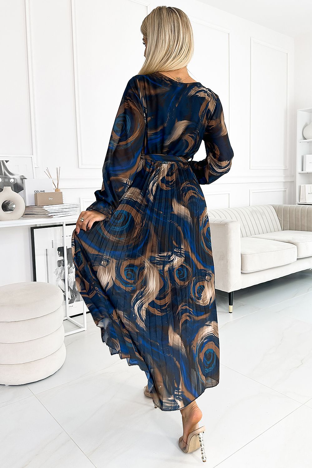 Robe de cocktail model 190631 Numoco