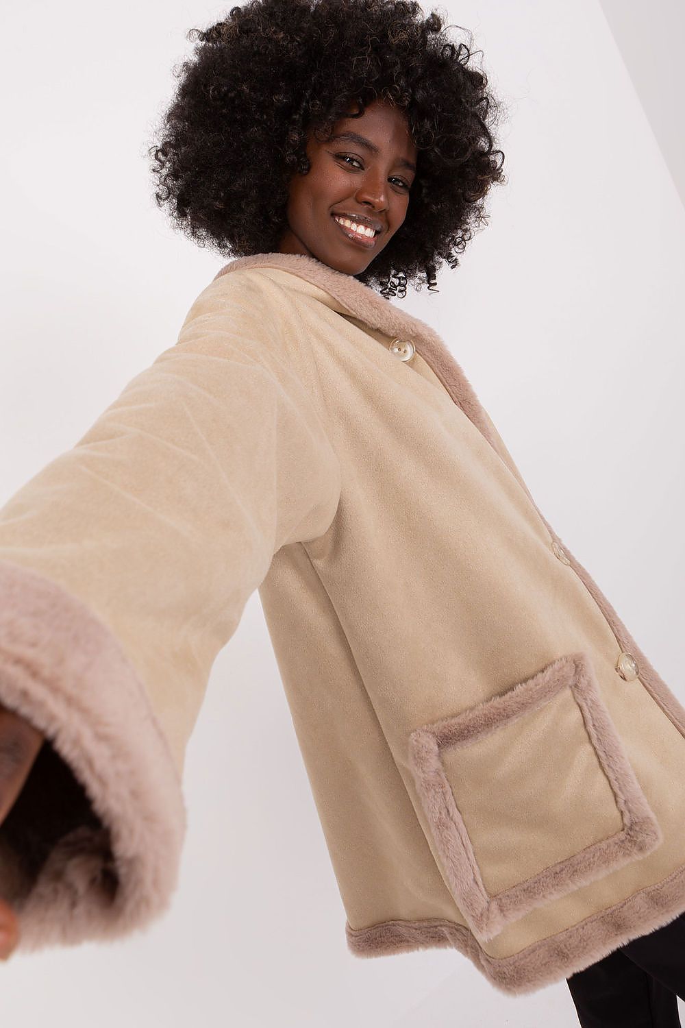 Manteau model 191134 Lakerta