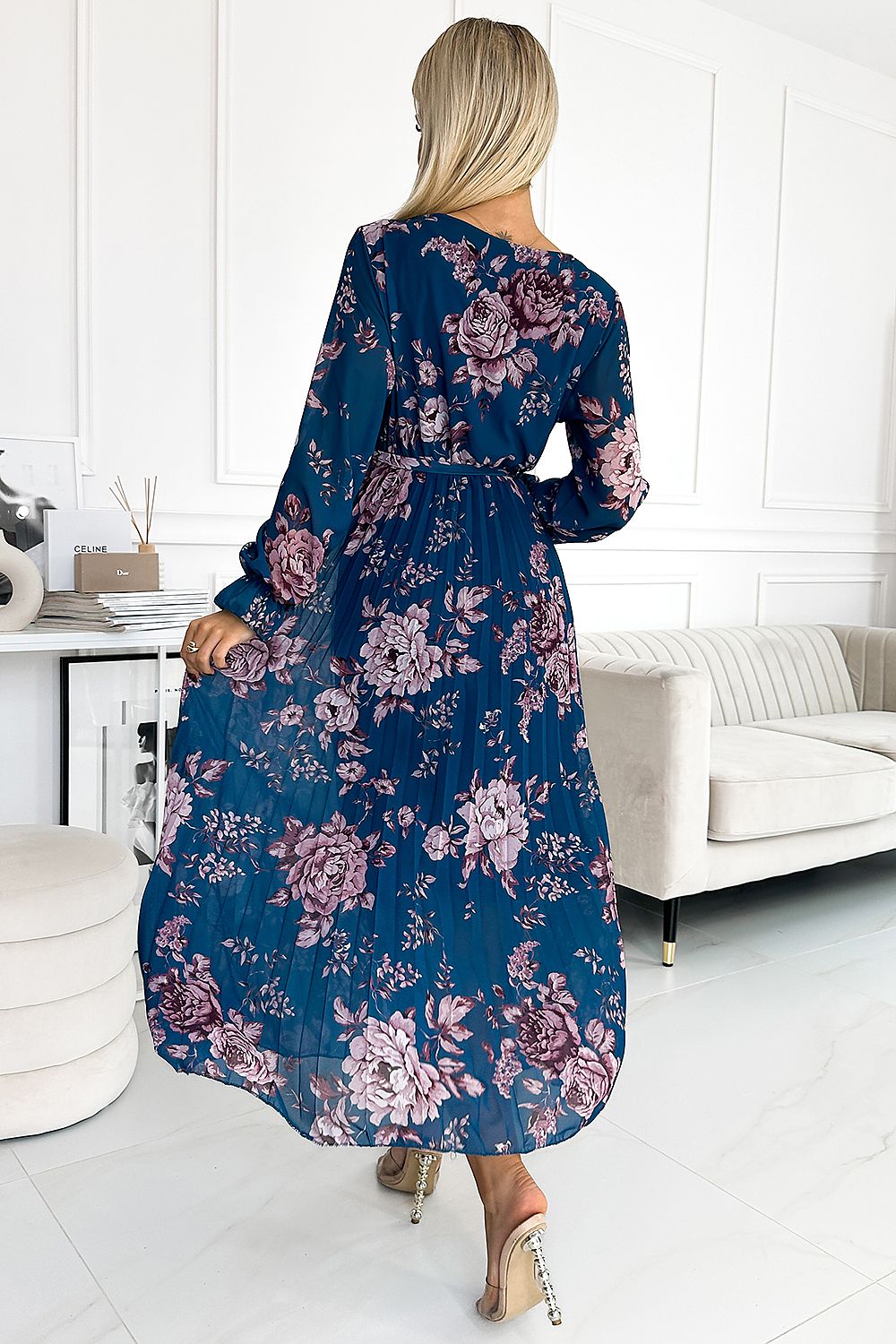 Robe de cocktail model 191404 Numoco