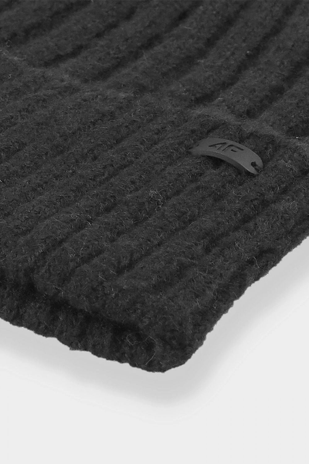 Bonnet model 191686 4F