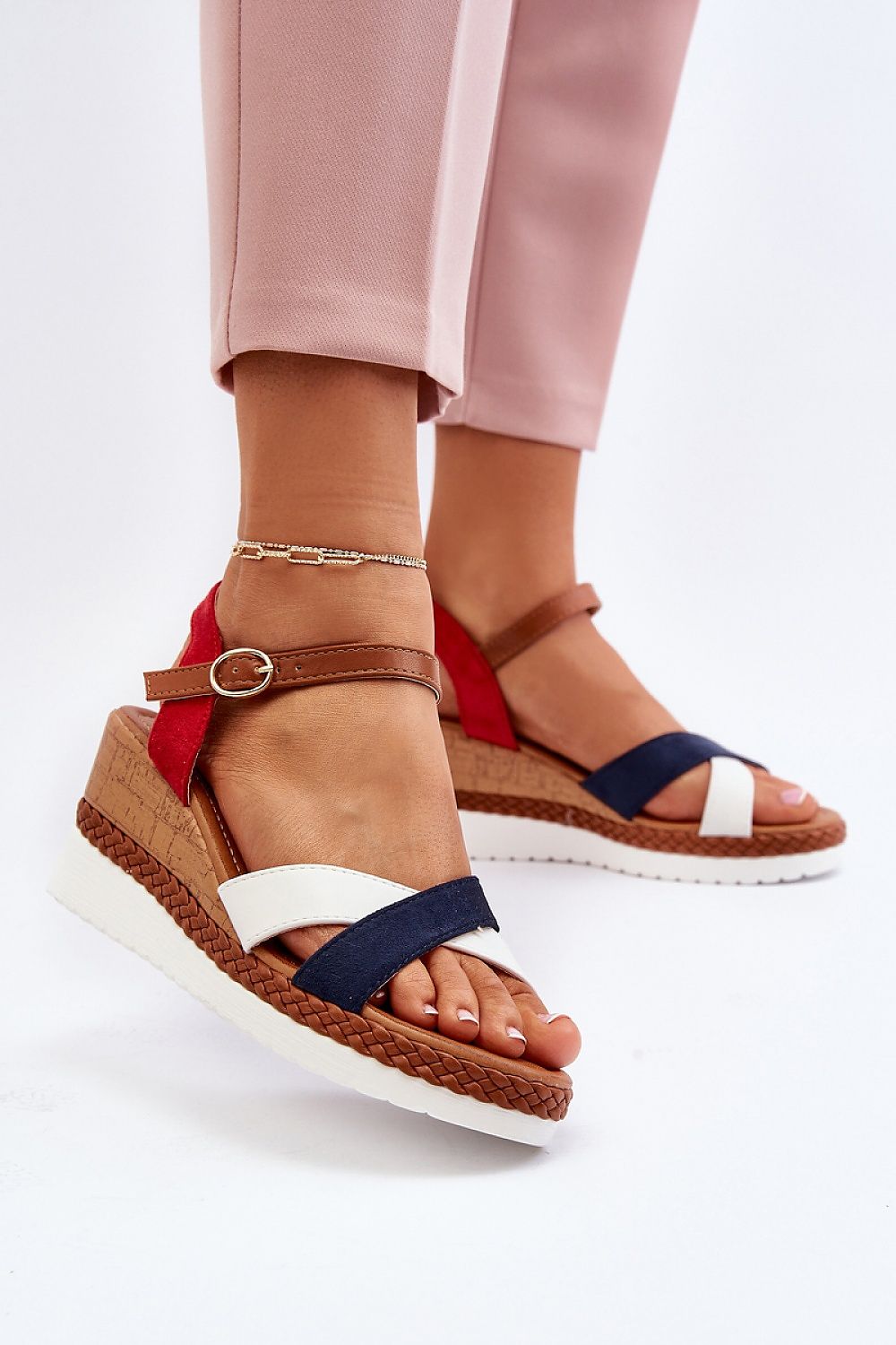 Cothurnes model 194487 Step in style