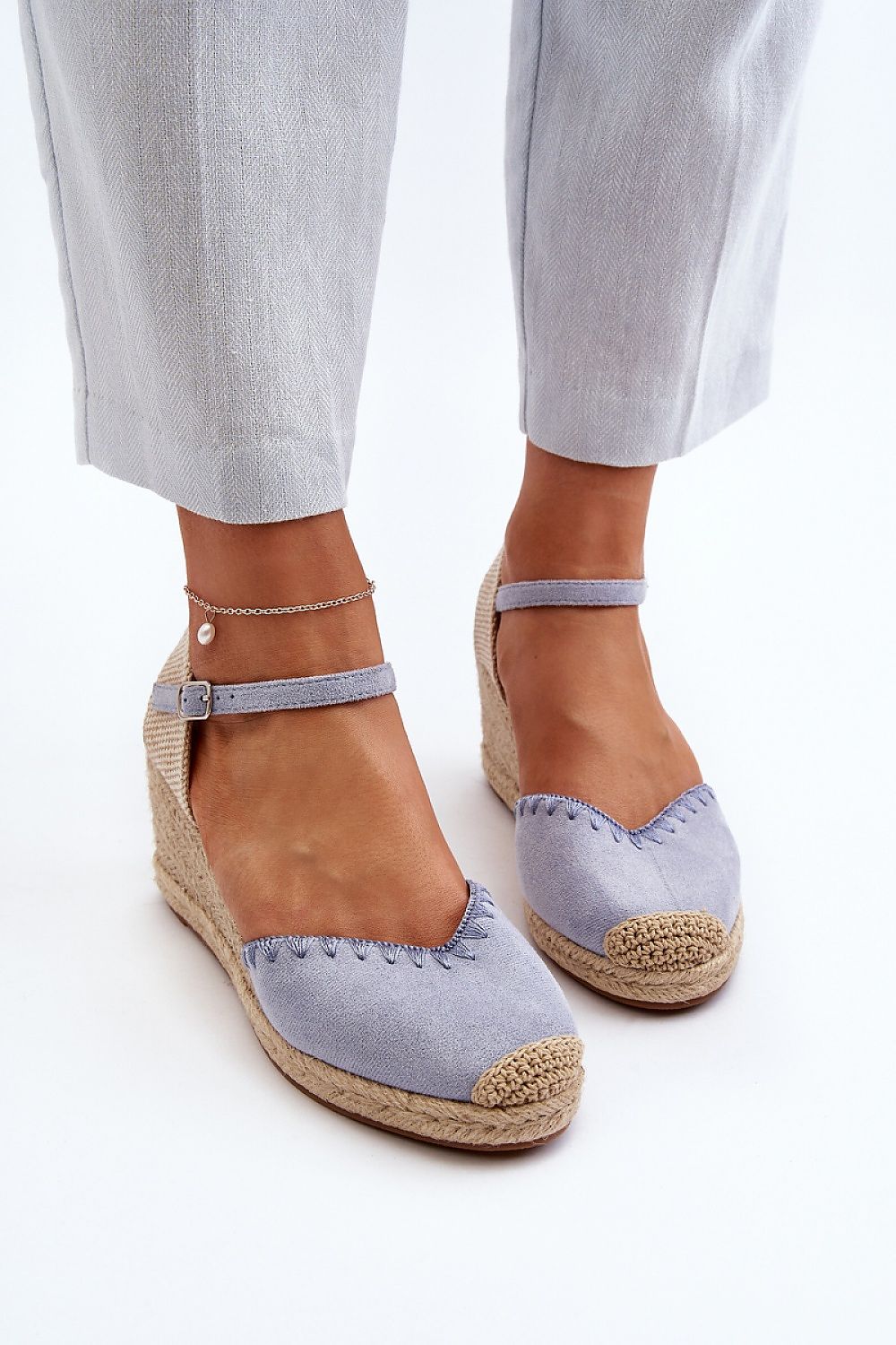 Cothurnes model 195282 Step in style