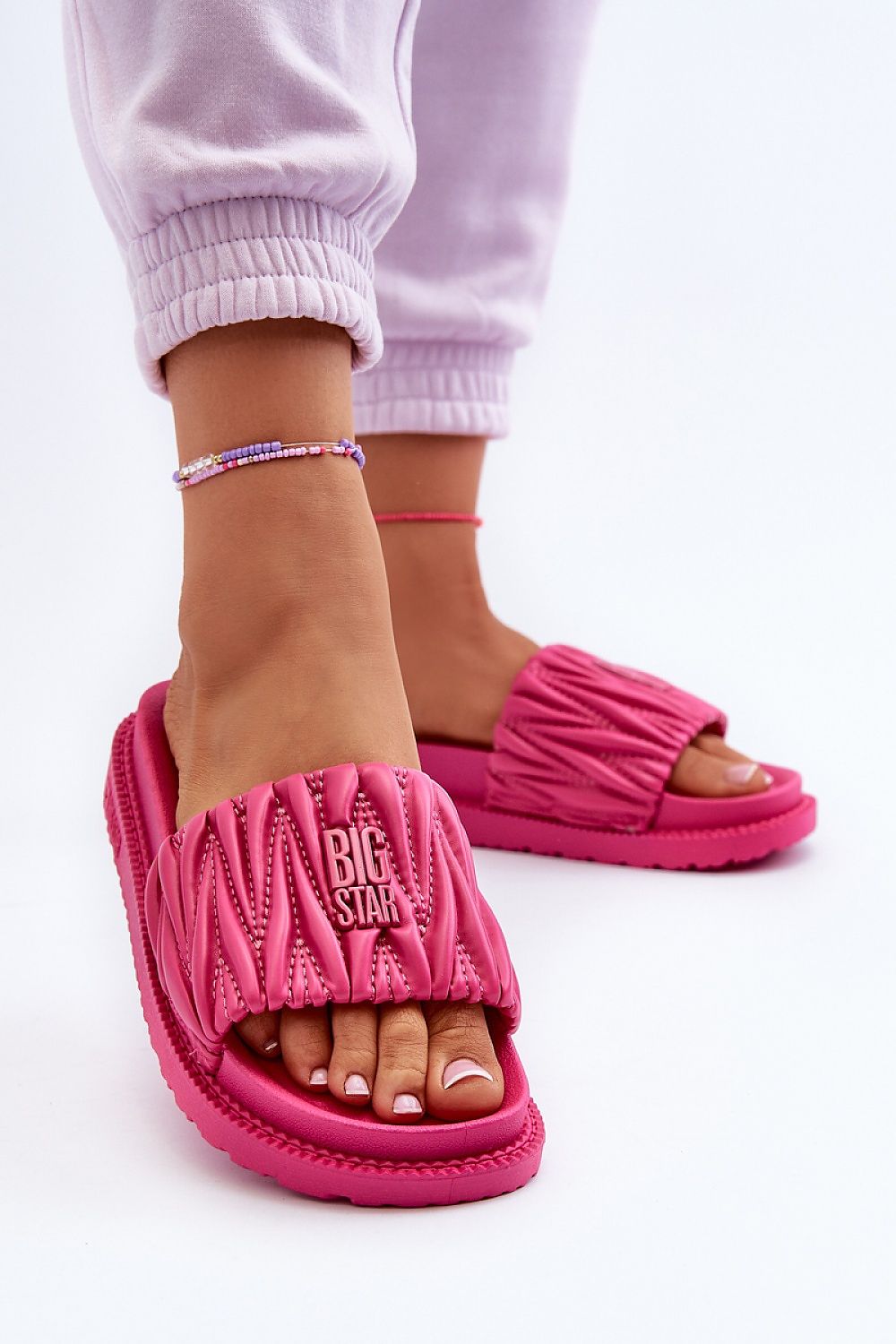 Clacquettes model 195429 Step in style