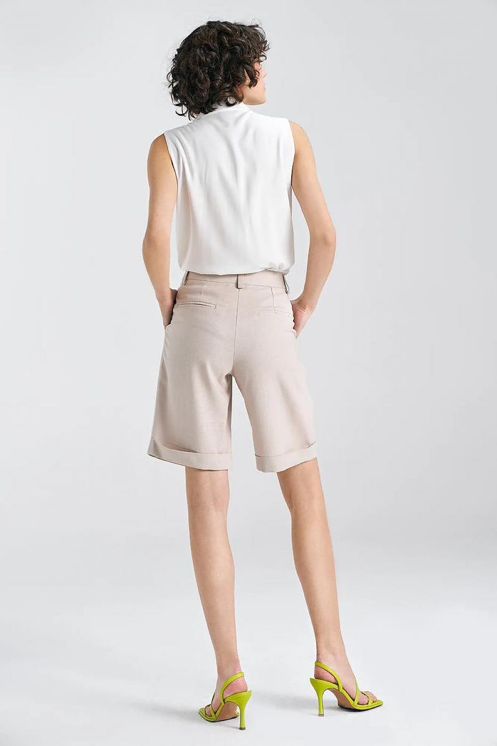 Shorts model 196993 Nife