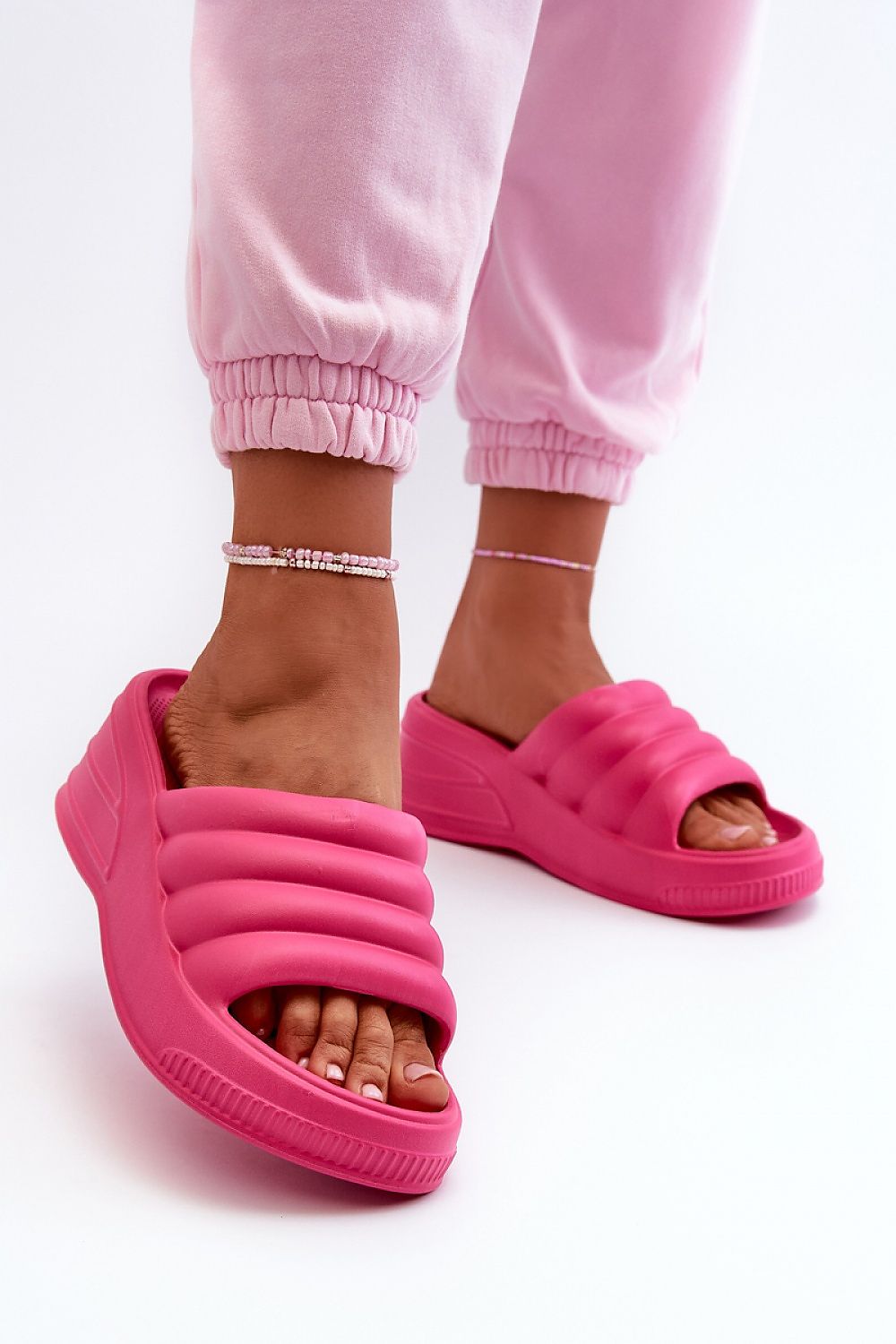 Clacquettes model 198441 Step in style