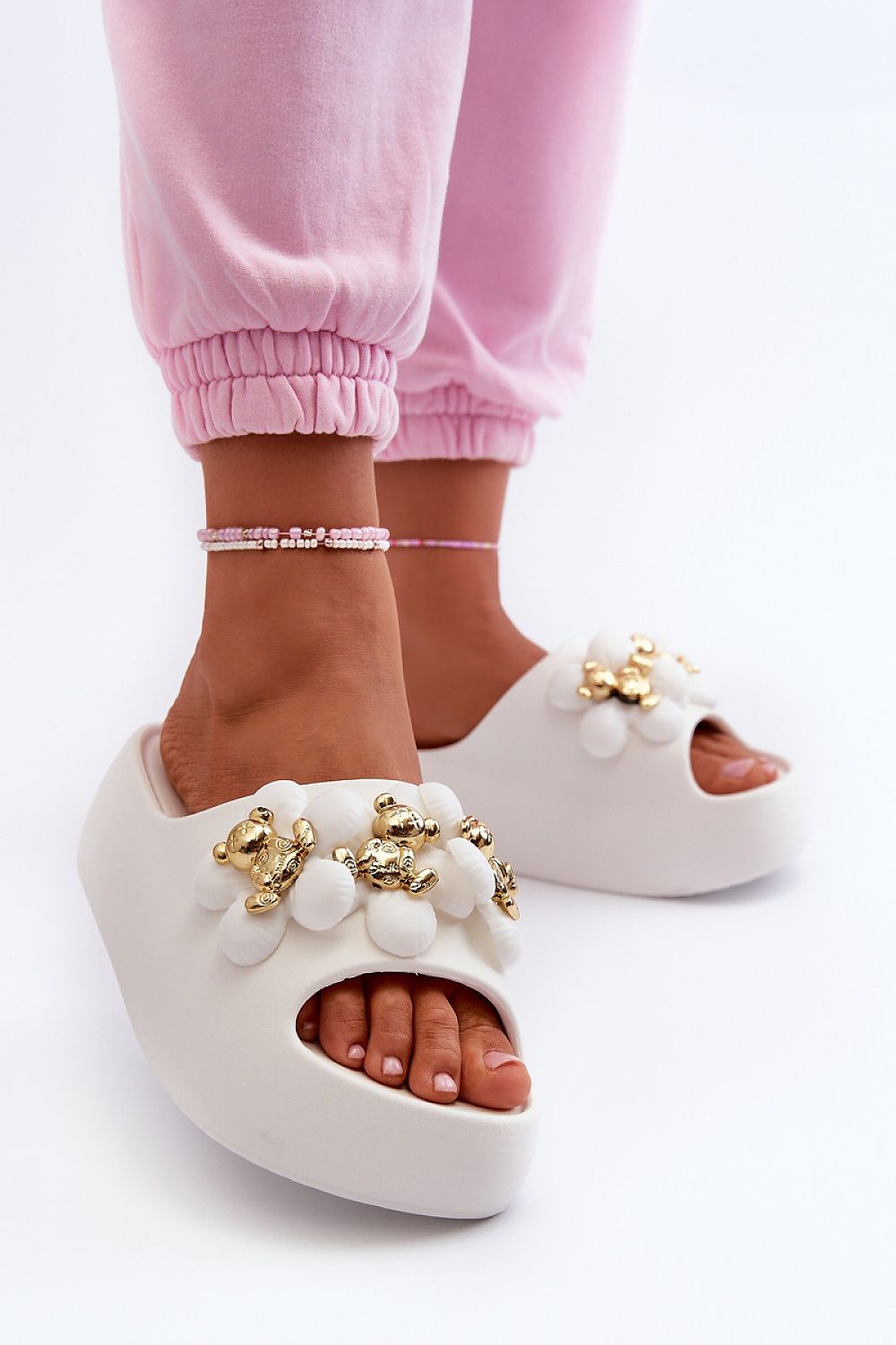 Clacquettes model 198596 Step in style