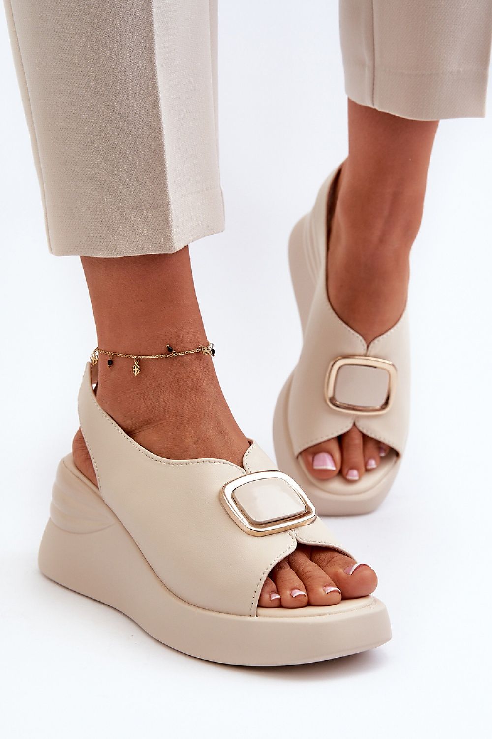 Cothurnes model 198798 Step in style