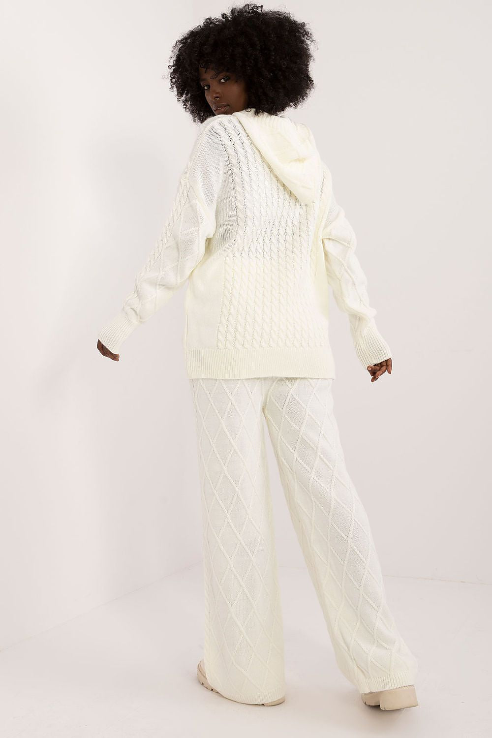 L`ensemble model 199255 Badu