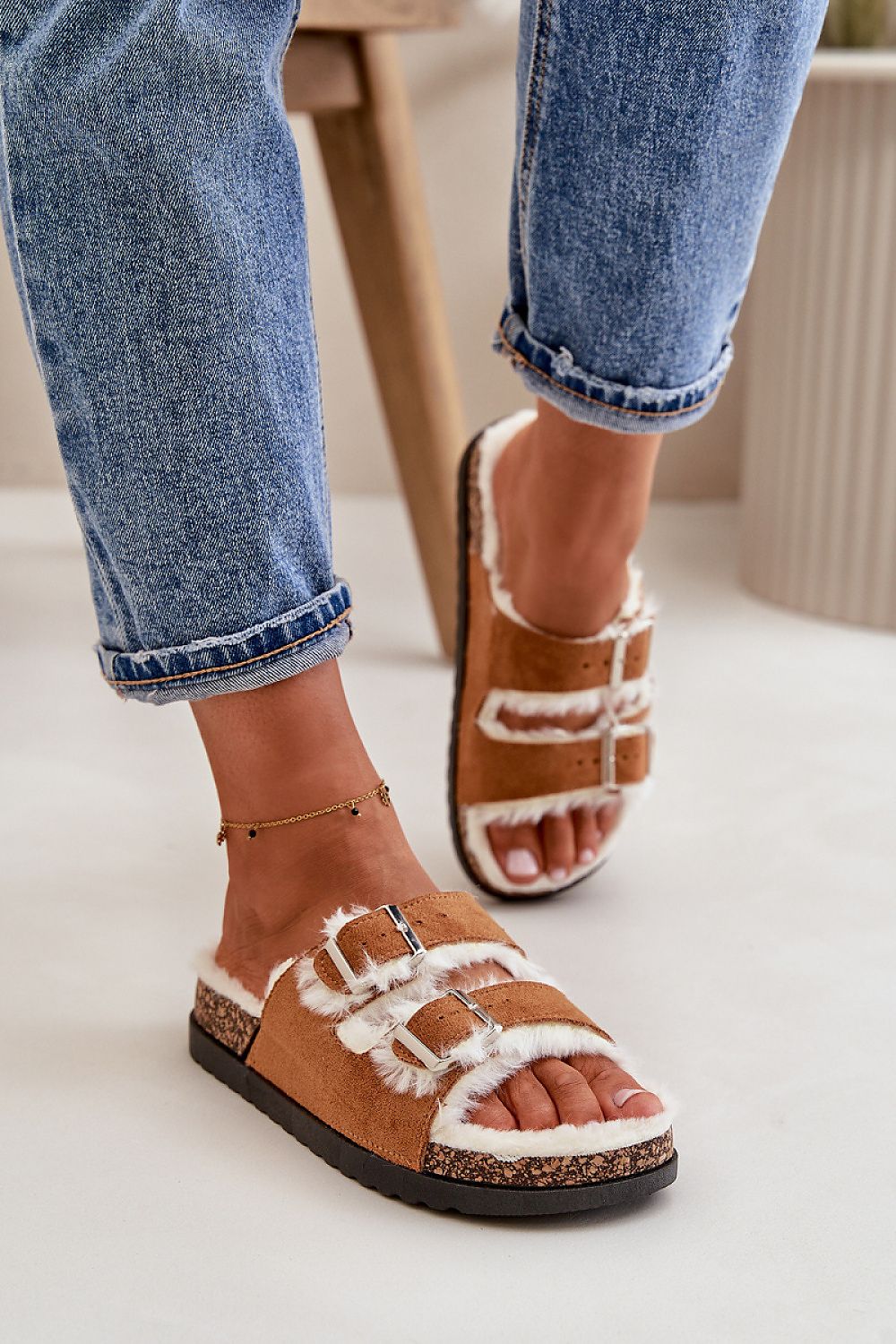 Pantoufles model 199898 Step in style