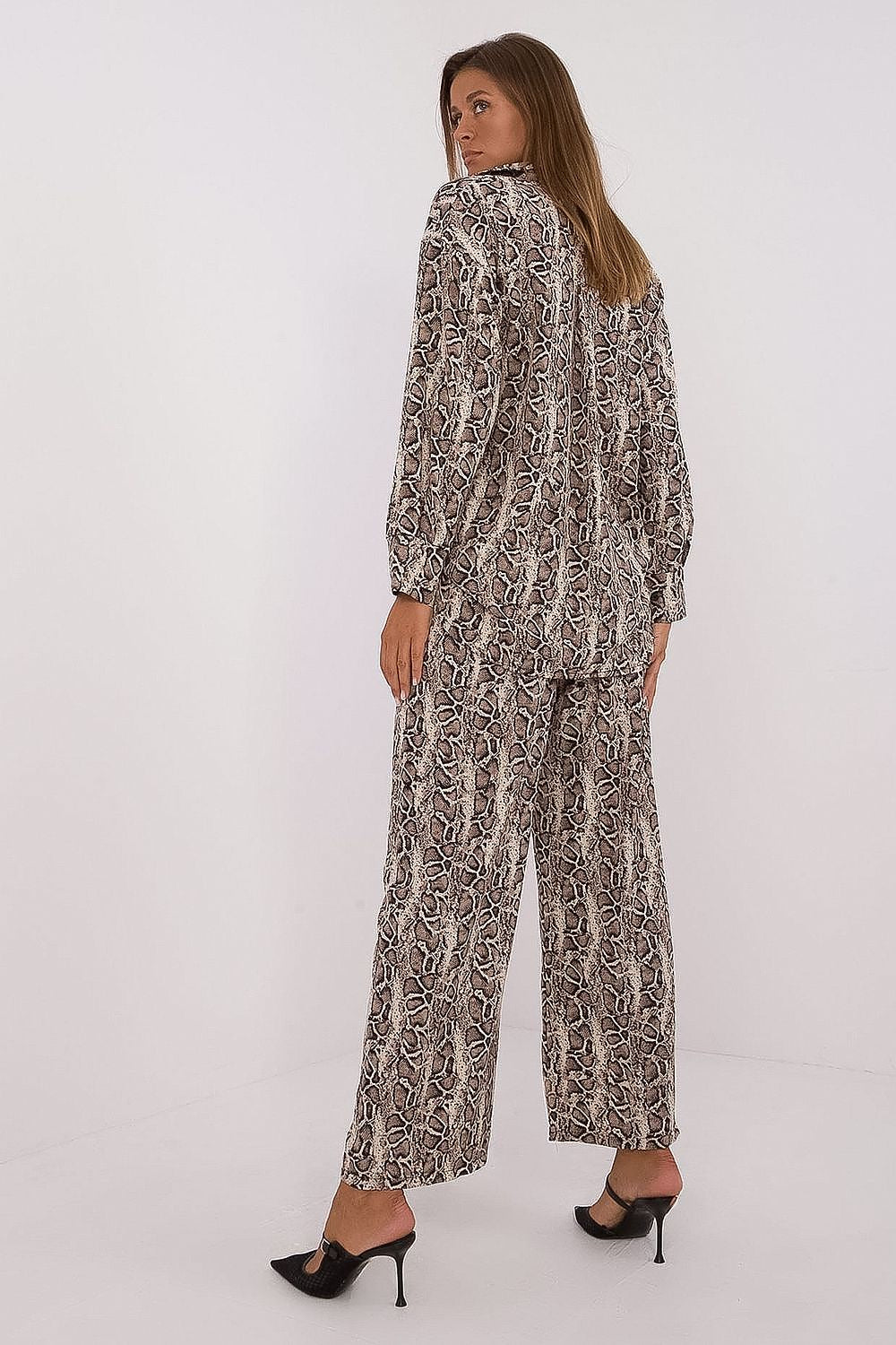L`ensemble model 199960 Italy Moda