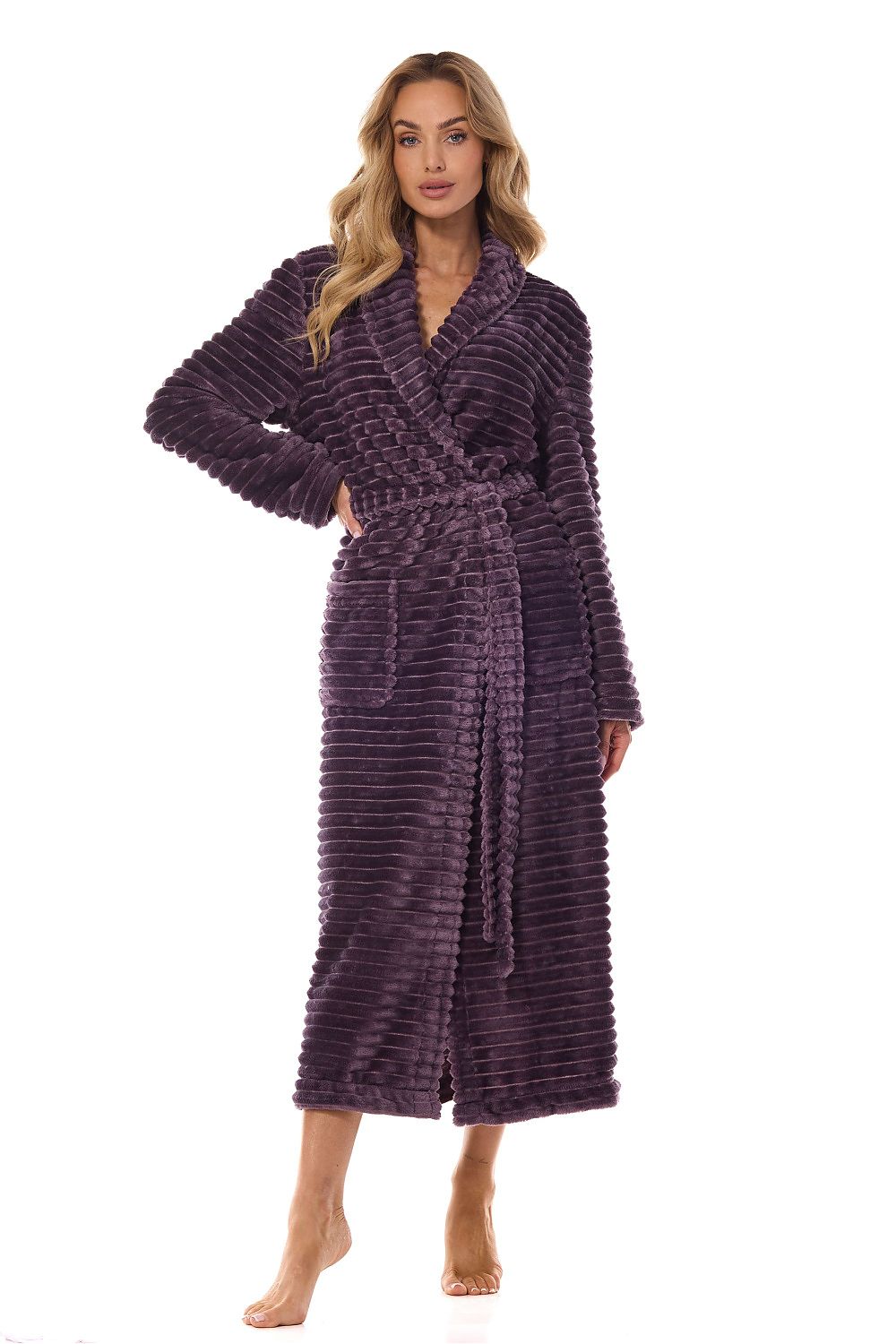 Peignoir model 206067 L&L collection