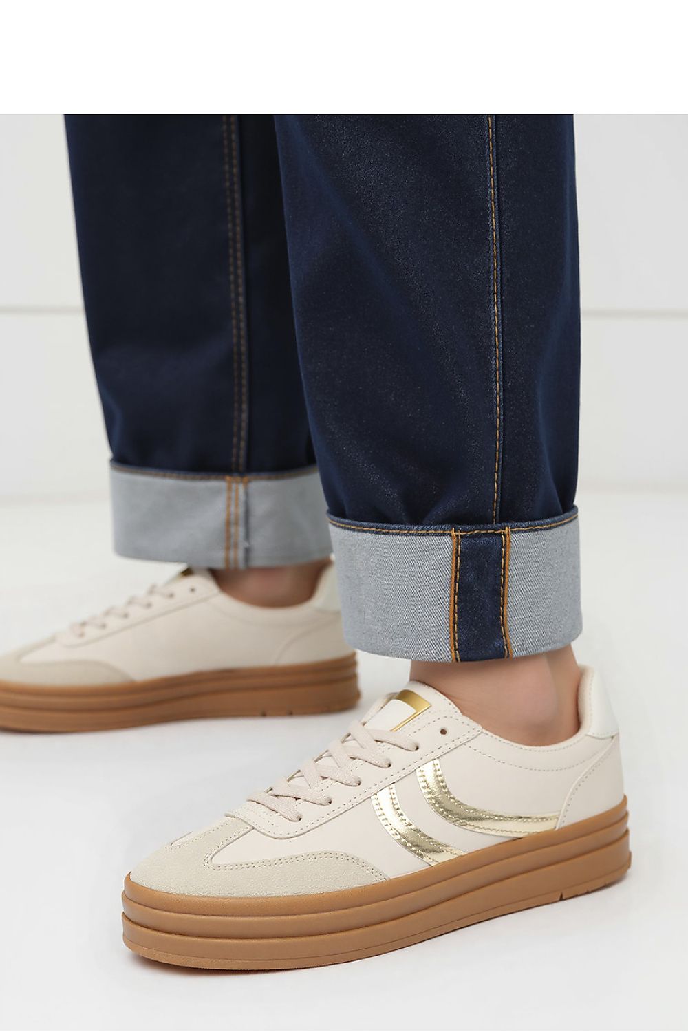 Chaussures de sport model 210219 Inello