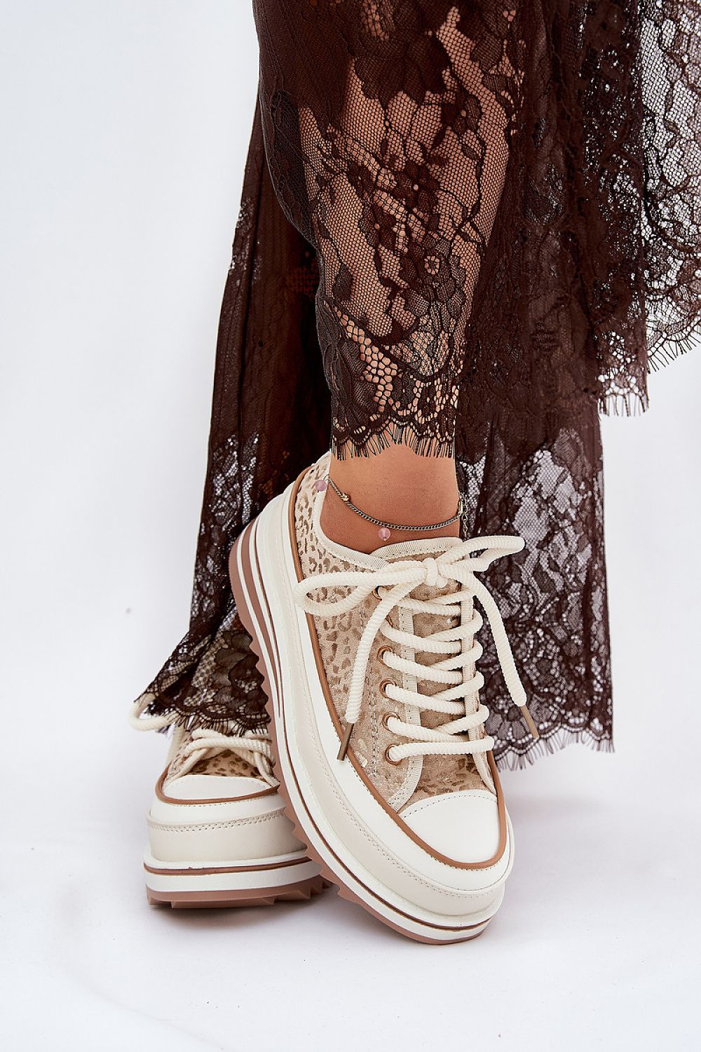 Baskets model 211353 Step in style