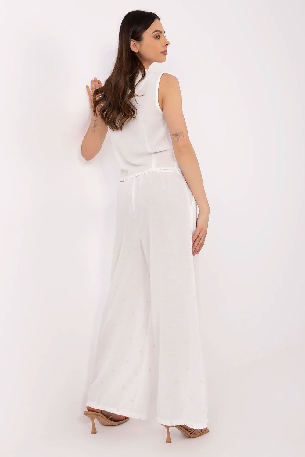L`ensemble model 212299 Italy Moda