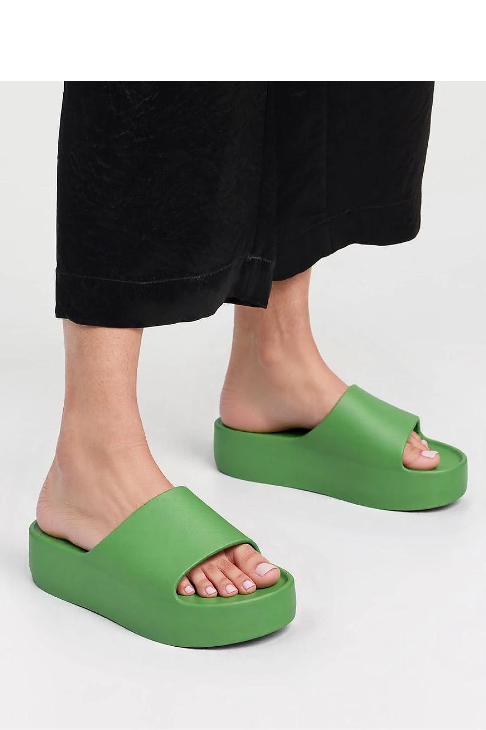 Clacquettes model 212949 Inello