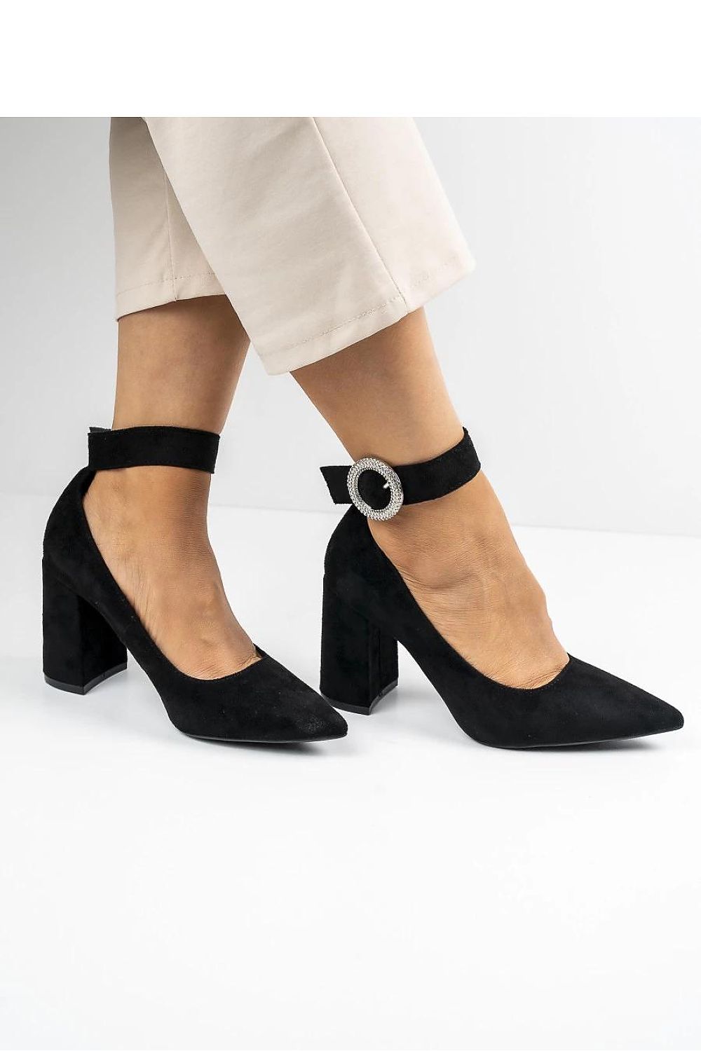 Escarpins talon large model 213144 Inello