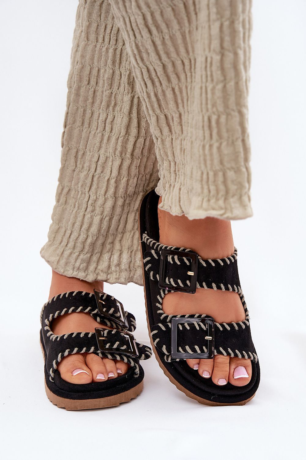 Clacquettes model 213959 Step in style