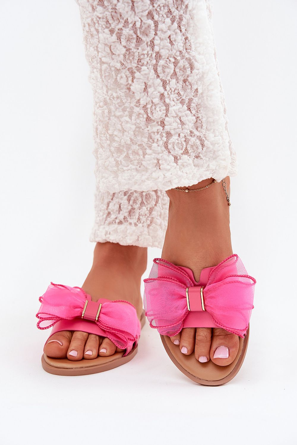 Clacquettes model 215729 Step in style