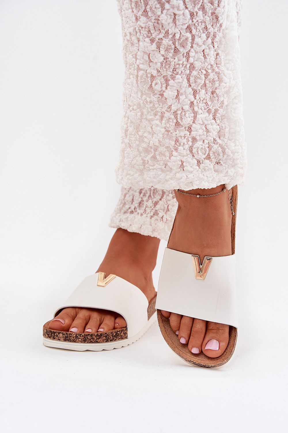 Clacquettes model 215744 Step in style
