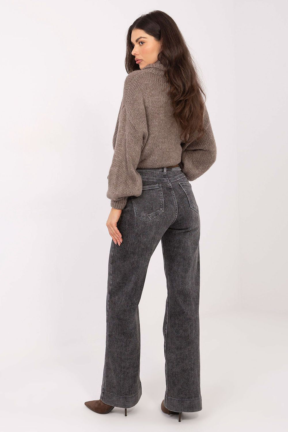 Jean model 221962 Factory Price