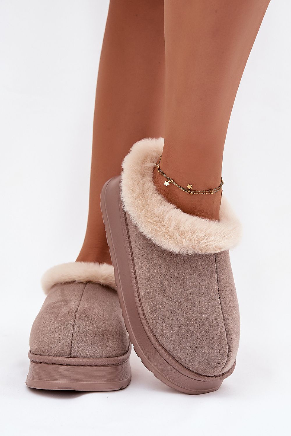 Pantoufles model 222280 Step in style