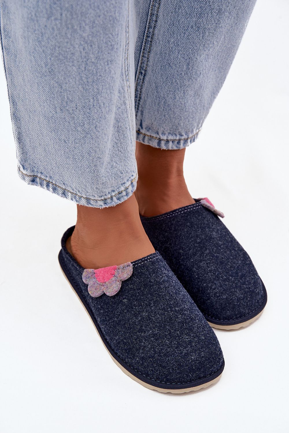 Pantoufles model 222291 Step in style