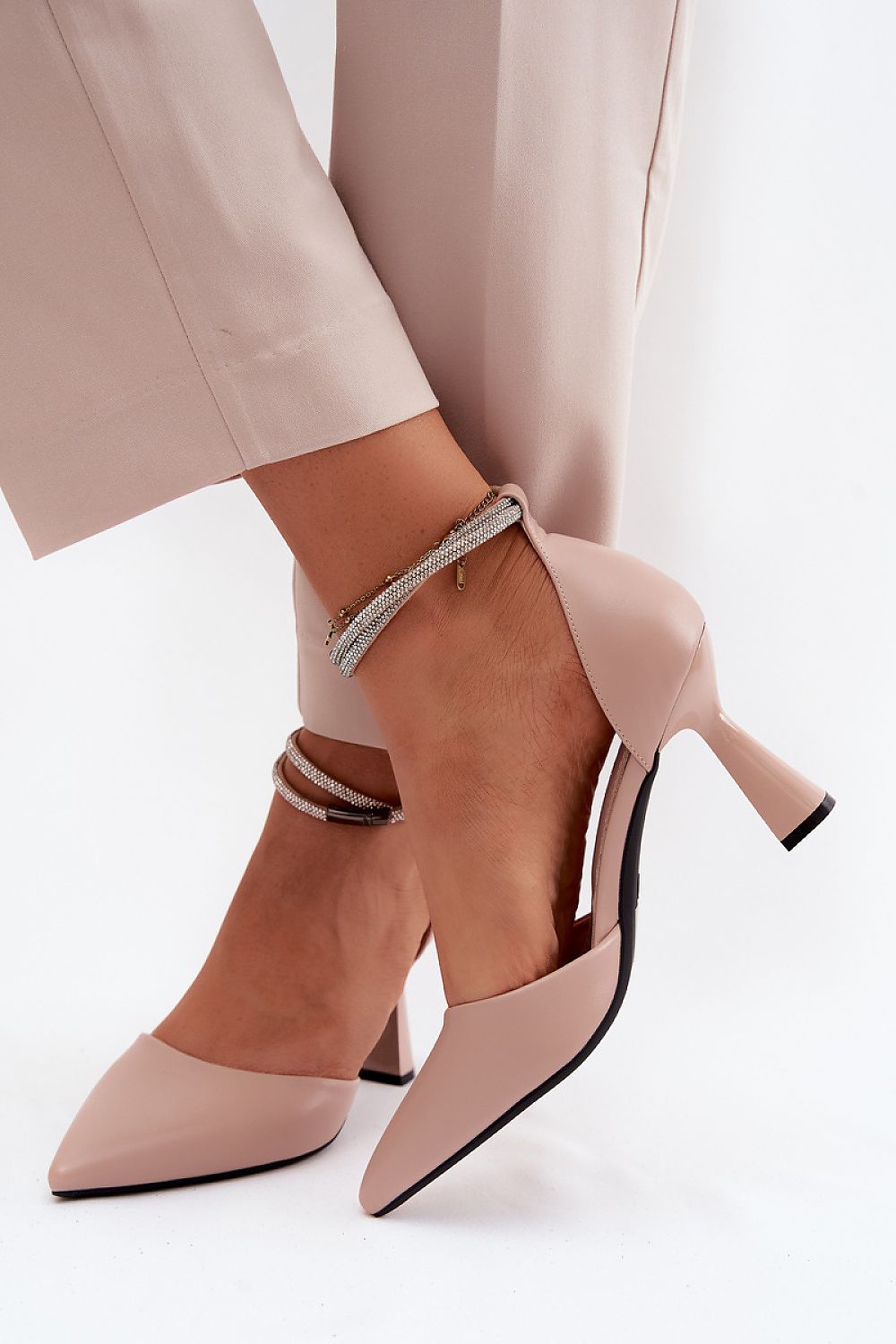 Escarpins talon large model 227802 Step in style