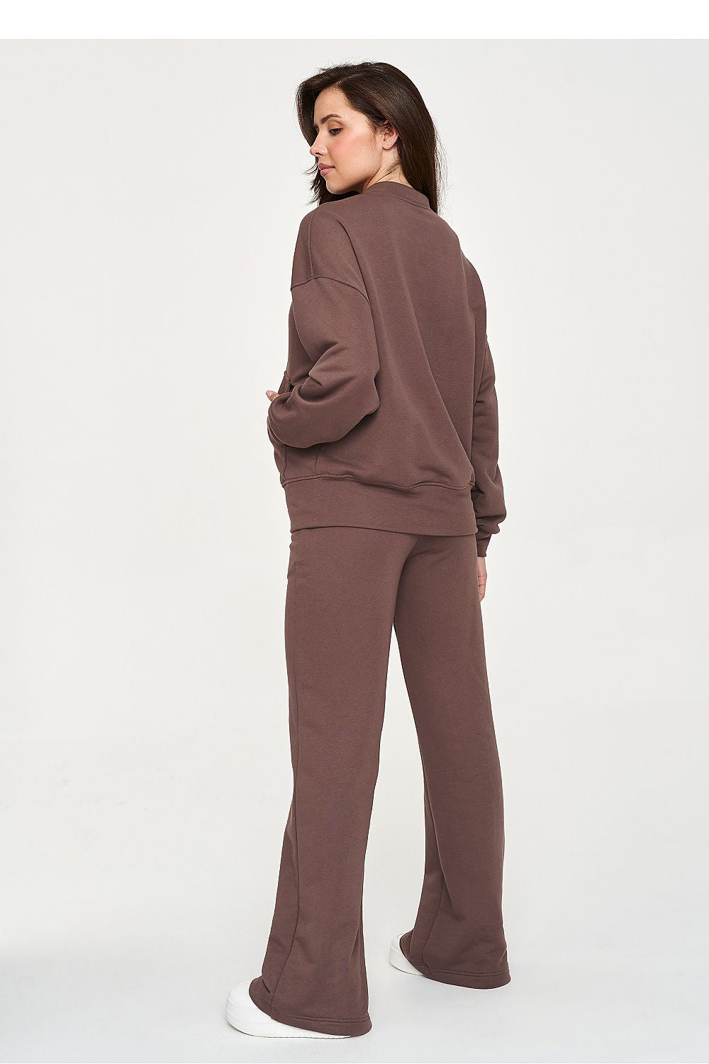 L`ensemble model 232021 Makadamia