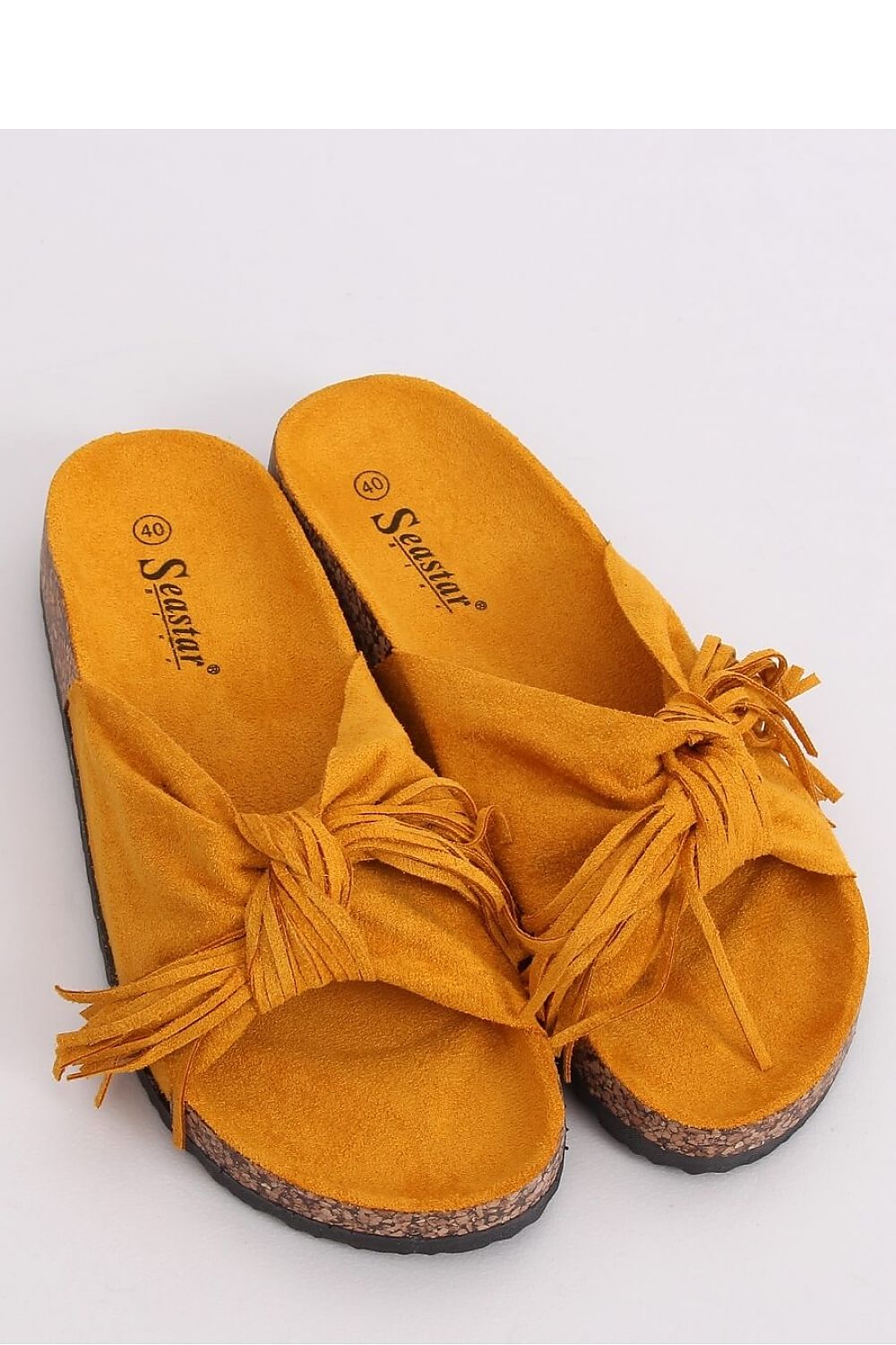 Clacquettes model 143295 Inello
