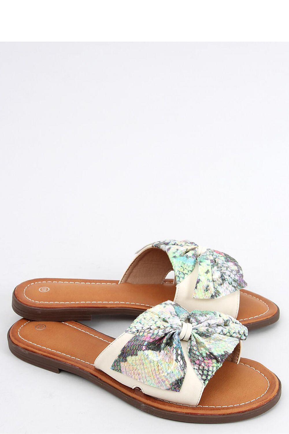 Clacquettes model 164491 Inello