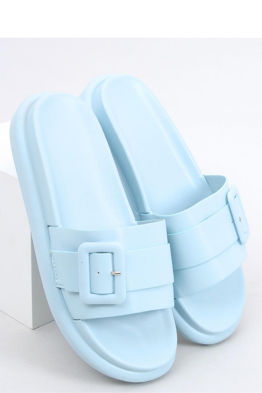 Clacquettes model 166534 Inello
