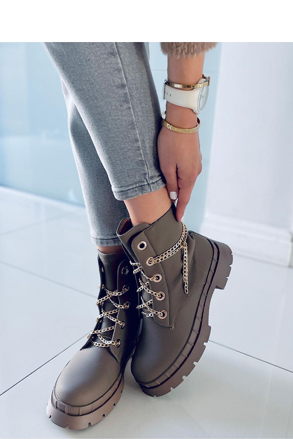 Bottes model 171079 Inello