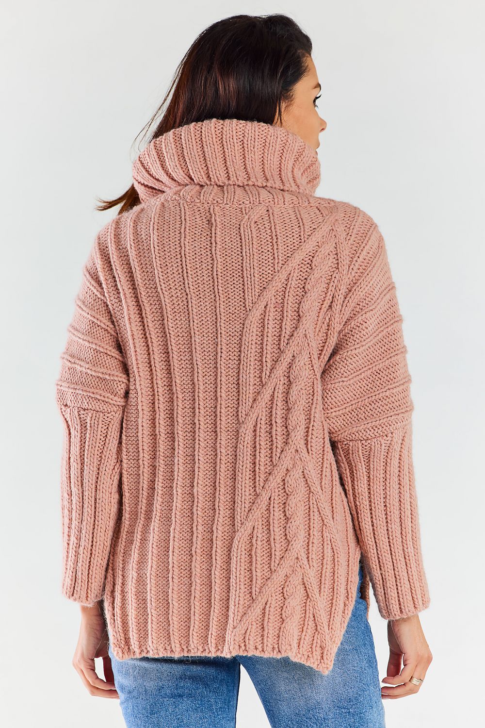 Col roulé model 173938 awama