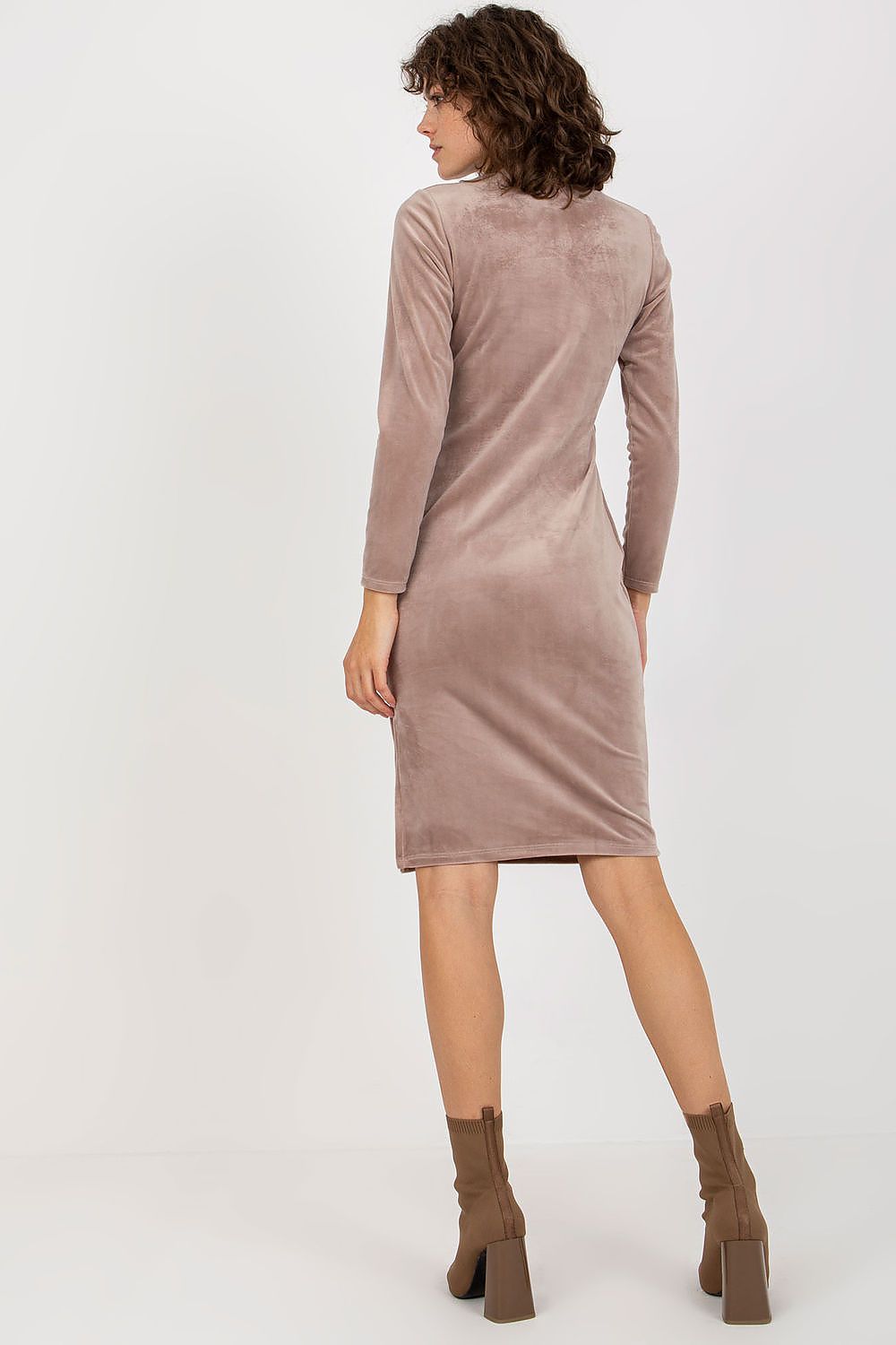 Robe de soirée model 174424 Rue Paris