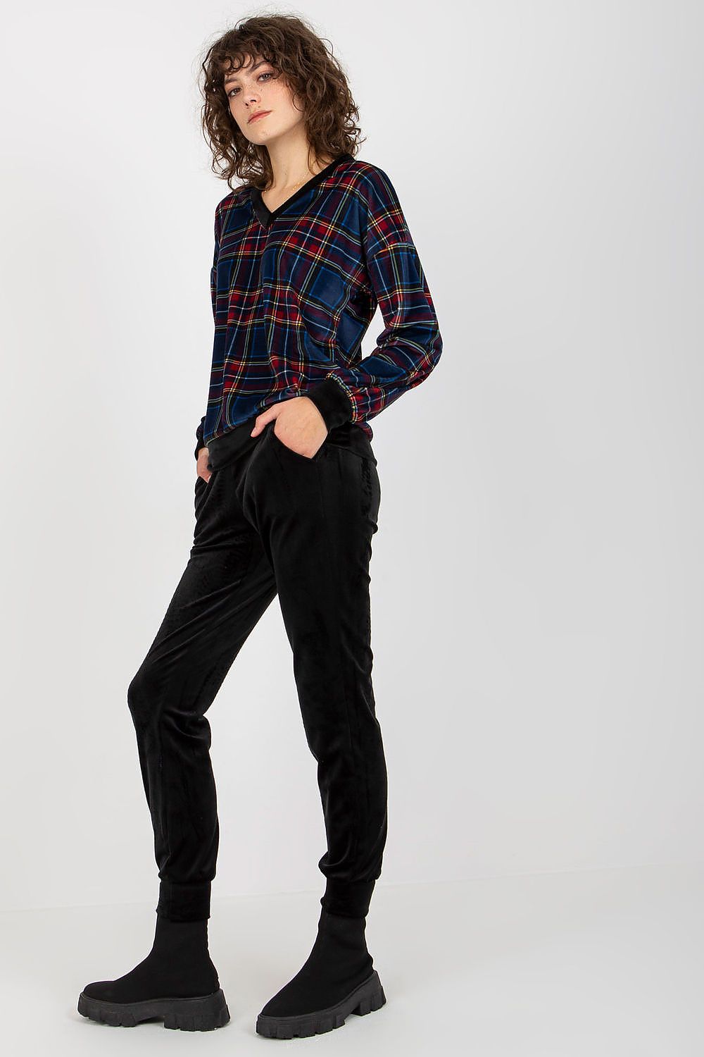 L`ensemble model 174434 Rue Paris