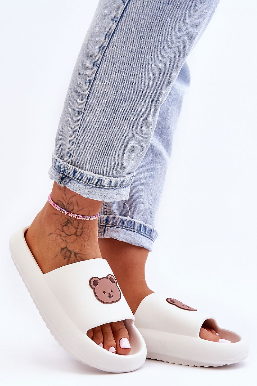 Clacquettes model 180981 Step in style