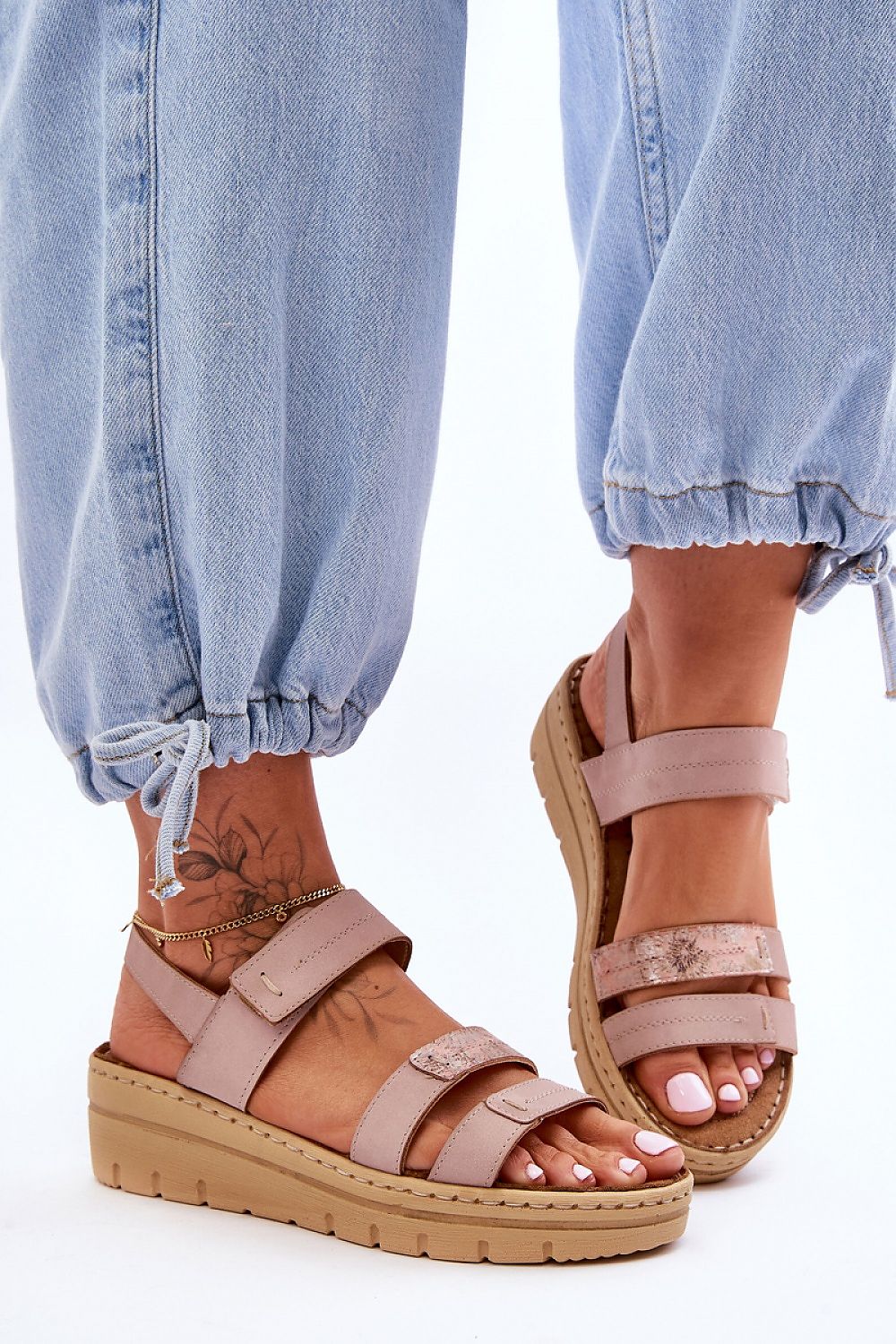 Cothurnes model 181423 Step in style