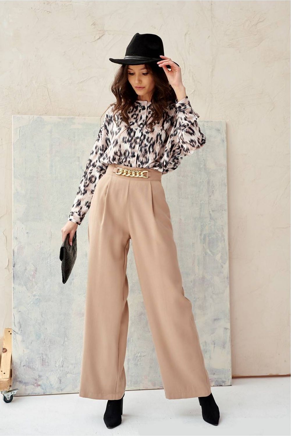 Pantalon femme model 182635 Roco Fashion