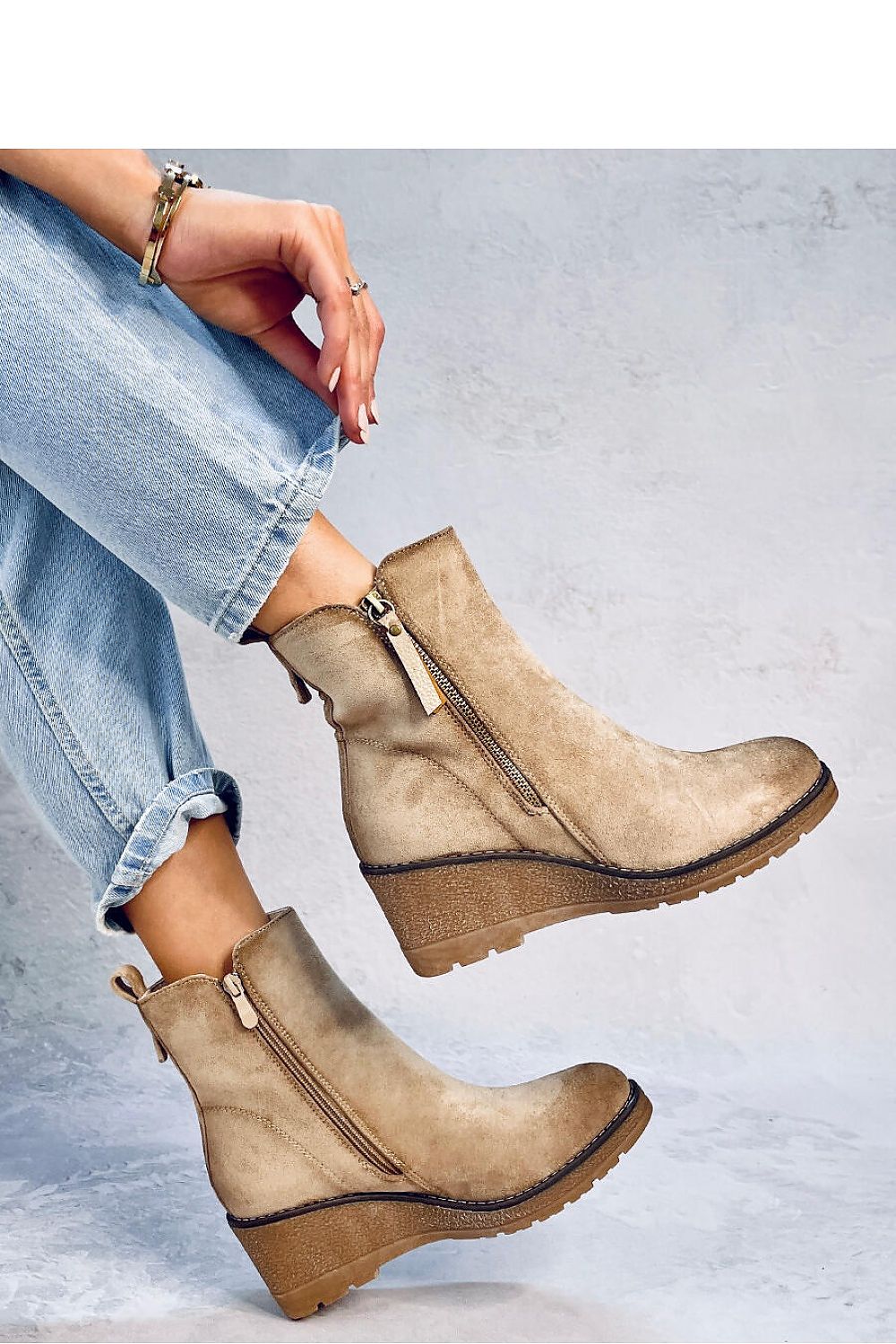 Bottes cothurnes model 184467 Inello