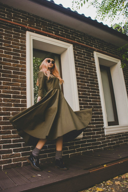 Découvrez le manteau modèle 149800 Awama : Élégance et confort pour l'automne-hiver 2023