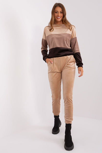 L`ensemble model 187430 Rue Paris