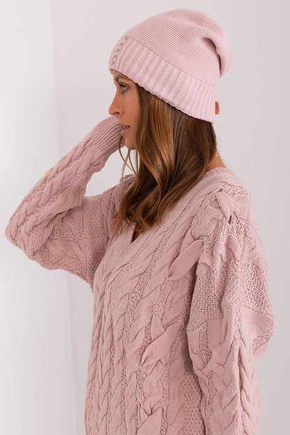 Bonnet model 187433 Rue Paris
