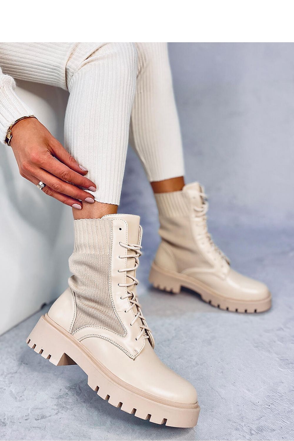 Bottes model 187858 Inello