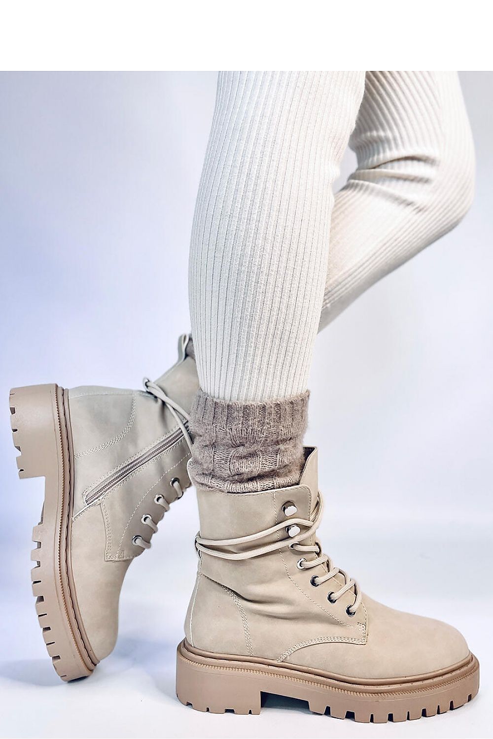 Bottes model 189564 Inello