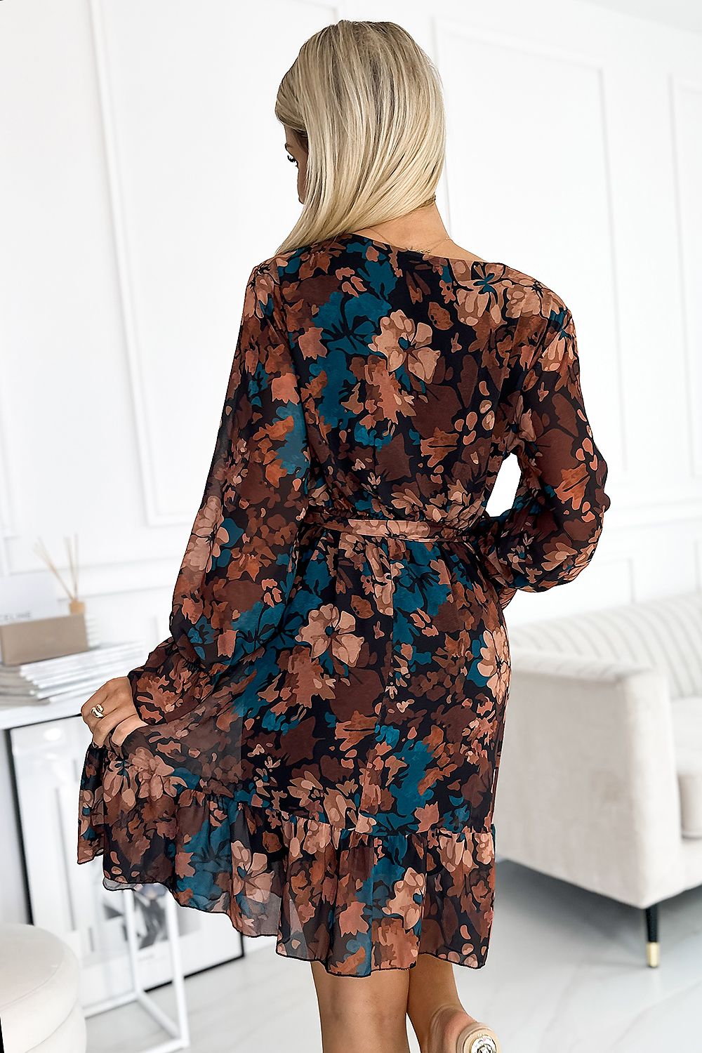 Robe de cocktail model 190633 Numoco