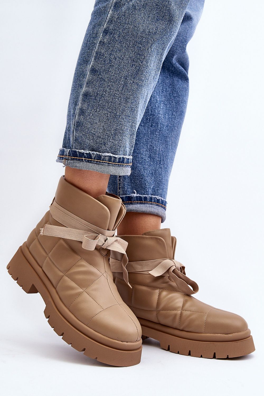 Bottes model 191188 Step in style