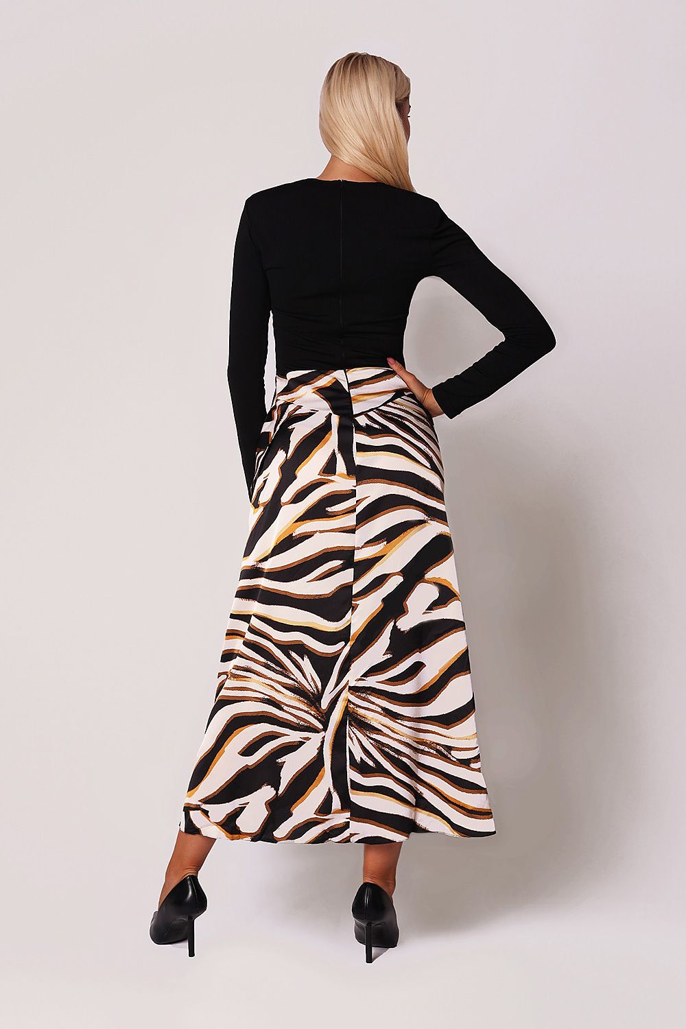 Robe courte model 191959 Ax Paris